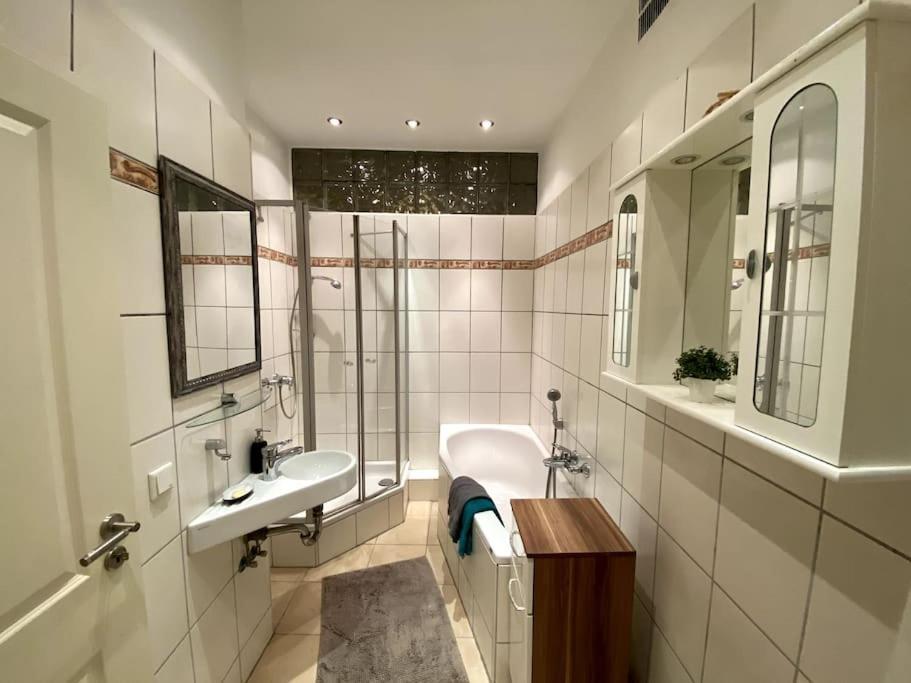 Cosy & Central Flat Near Duesseldorf Center Luaran gambar